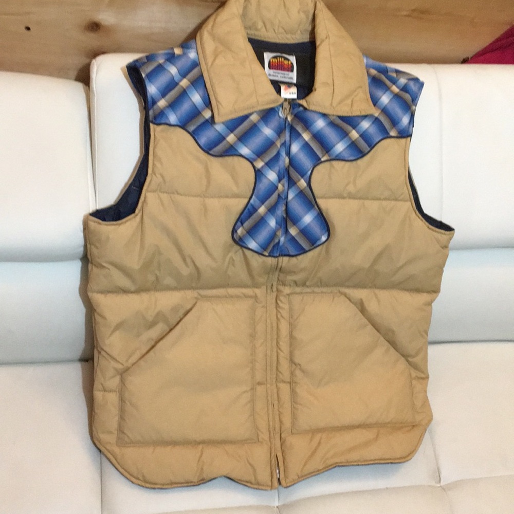 Vintage insulated vest. Style like Patagonia